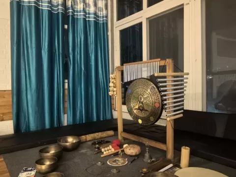 Tibetan singing bowl setup